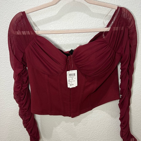 BRAND NEW TOP - Picture 1 of 1